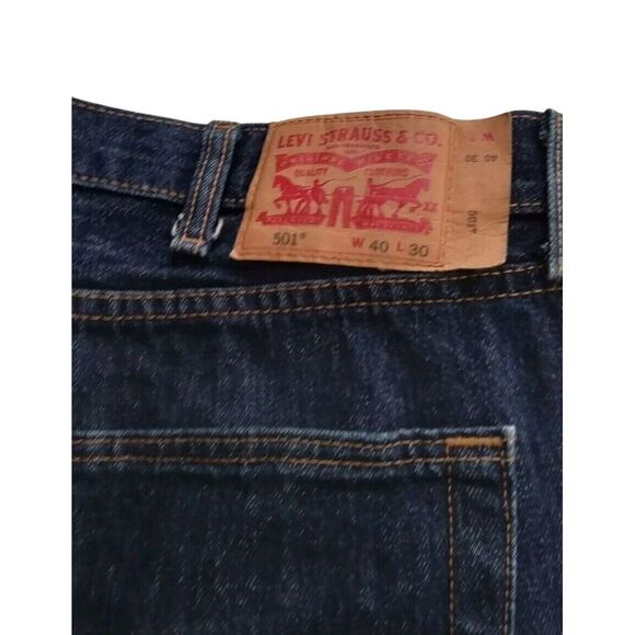Levi's 501 Jeans Dark Wash Denim Straight Leg Classic Fit W40‎ L30